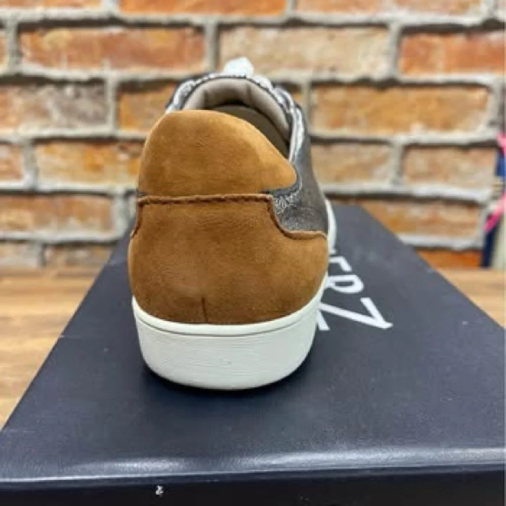 Naturalizer these sneakers
